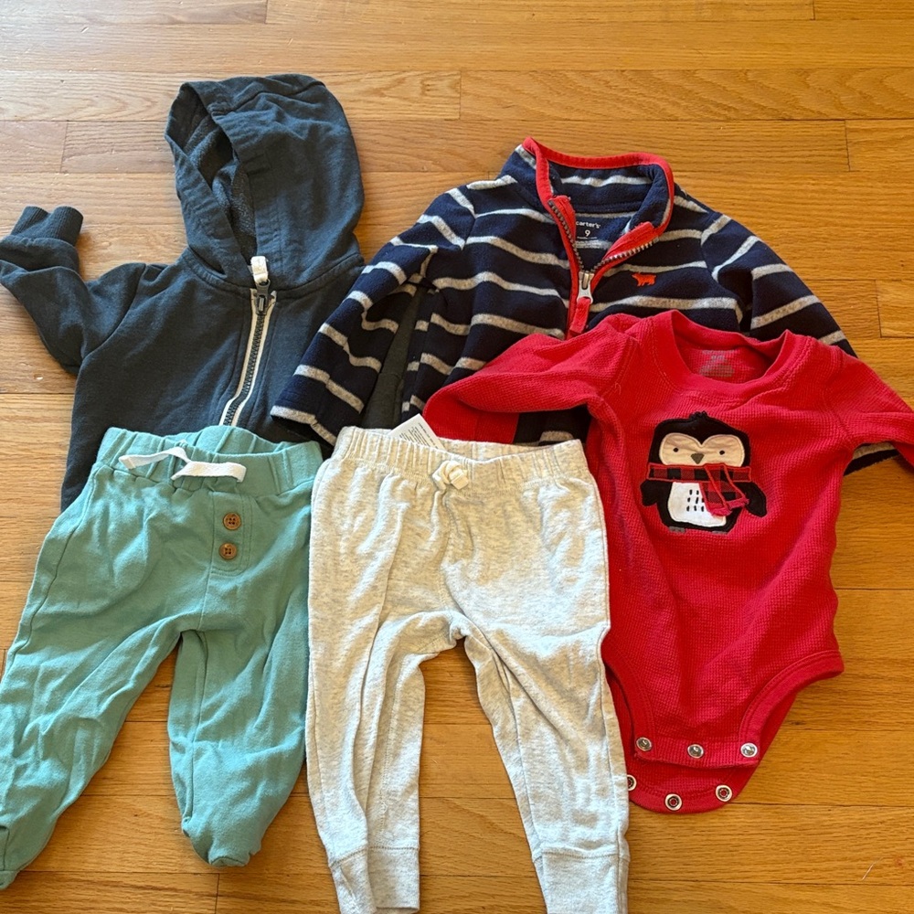 Baby Clothing Set with Hoodie and Penguin Onesie